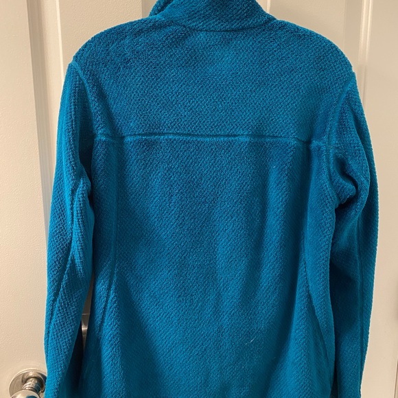 Patagonia Women’s Re-Tool Snap-T Fleece Pullover - Picture 3 of 3
